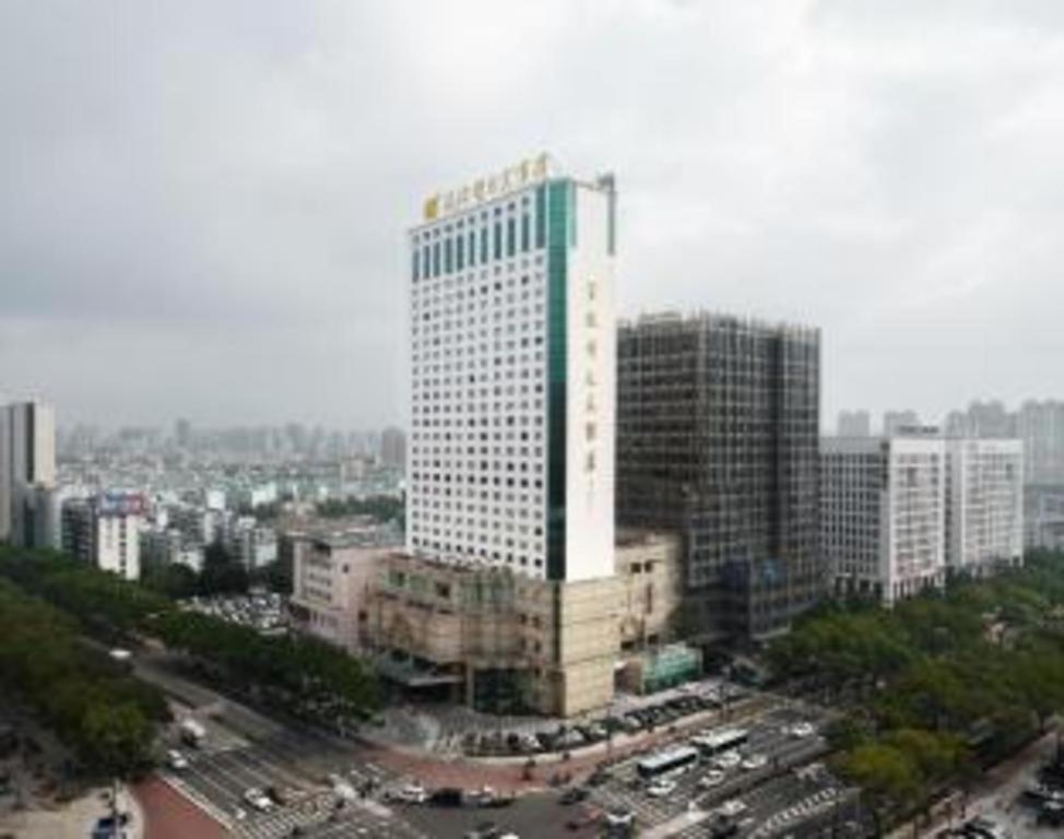 Maison New Century Hotel Ningbo Exterior photo