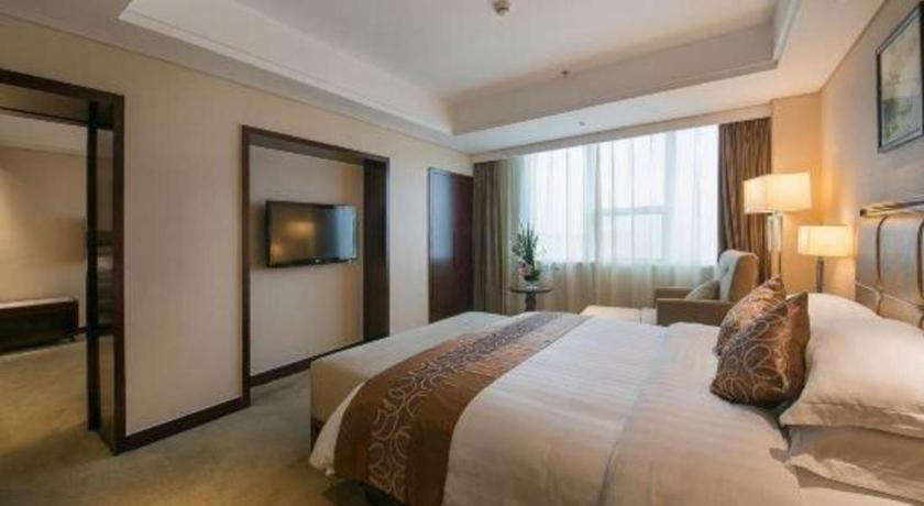 Maison New Century Hotel Ningbo Exterior photo